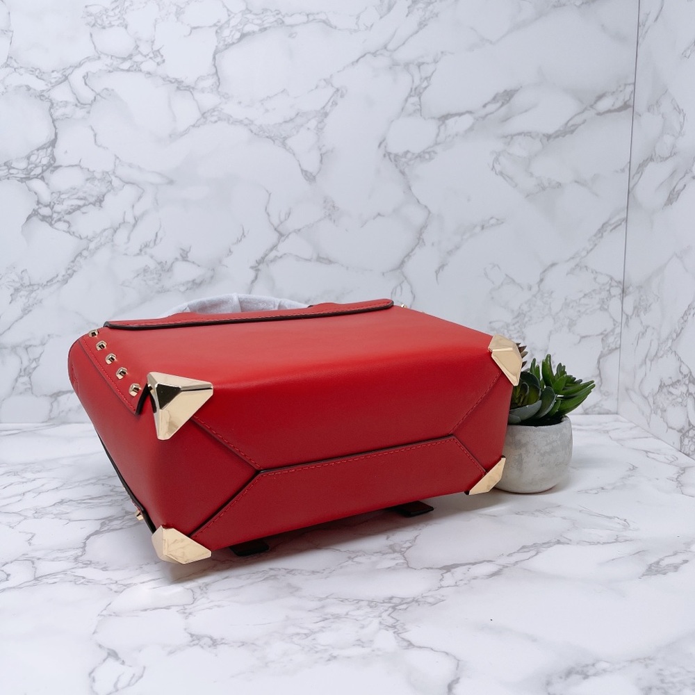 Michael Kors Manhattan Medium Satchel - Picture 4 of 7